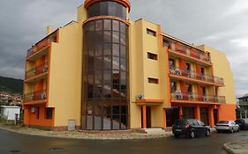 Hotel Amigos